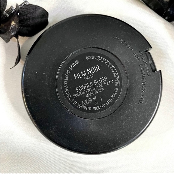 MAC Powder Blush Film Noir - Picture 5 of 8